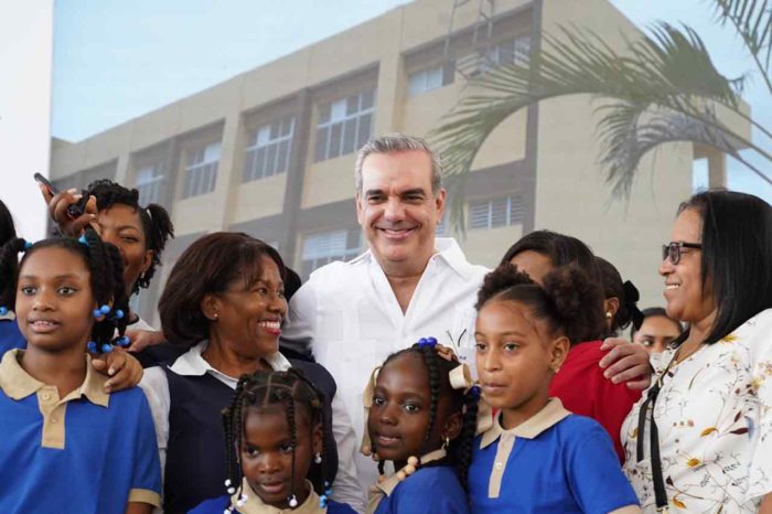 Millones de estudiantes en toda la RD regresan a clases: ¡Inicia el nuevo año escolar!