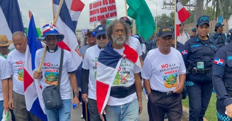 Comunidades protestan en Santiago contra actividades mineras en la Cordillera Septentrional
