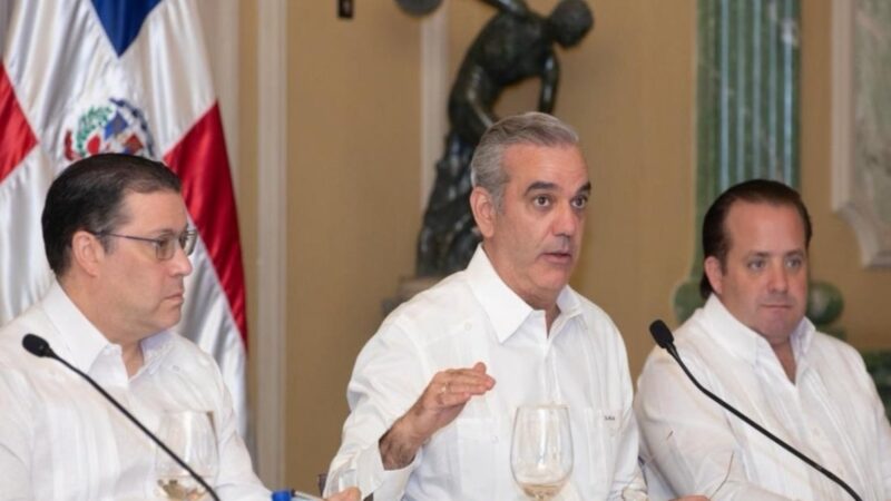 La oposición mantiene su postura firme ante la crisis de combustibles