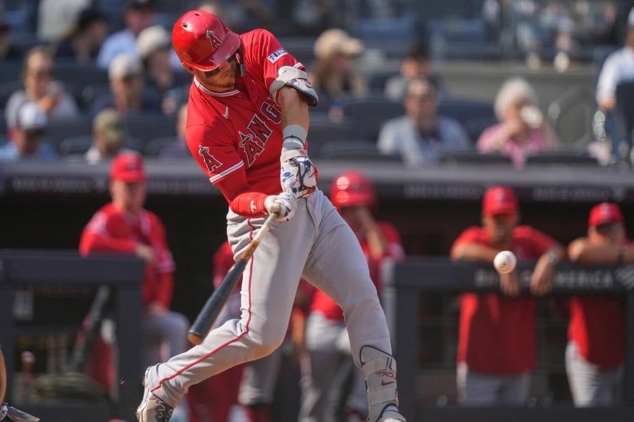 Mike Trout destella con jonrones mientras Angelinos superan a Yankees