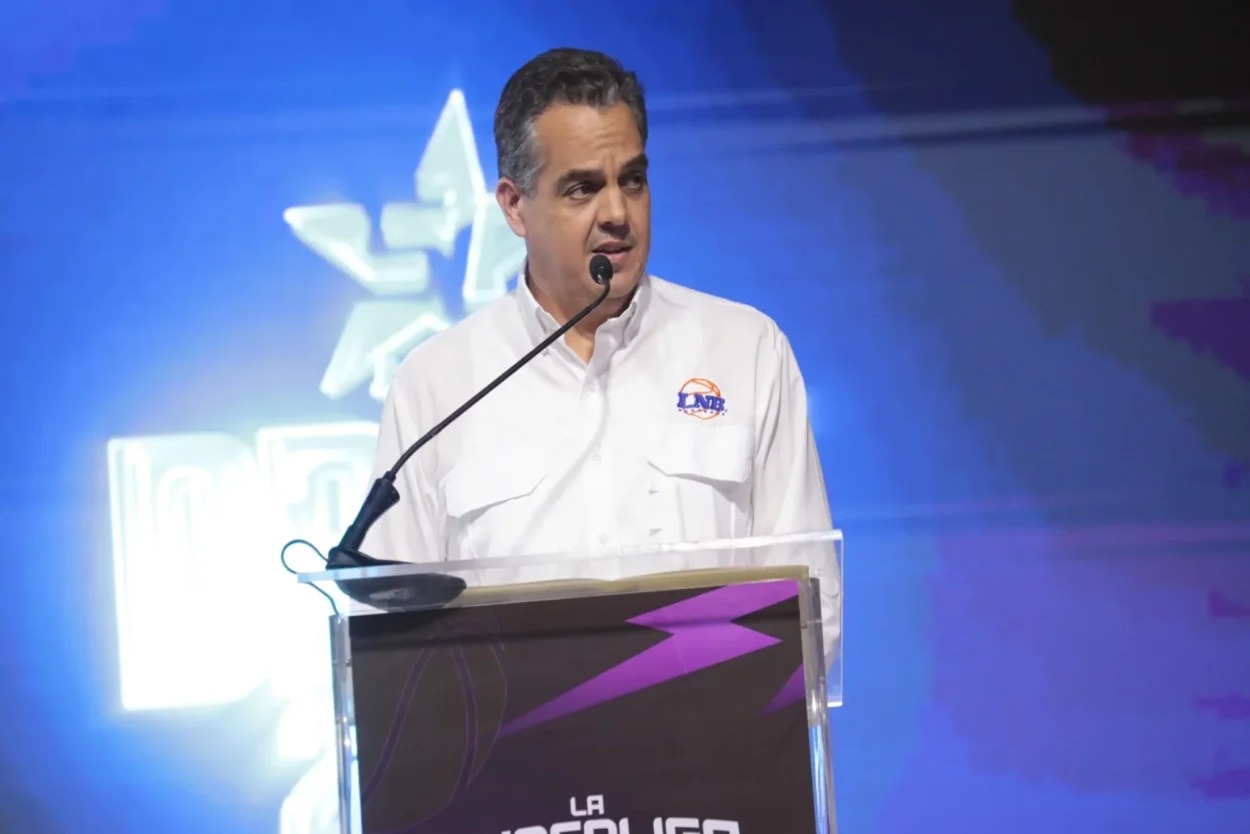La LNB inaugura su vigésima temporada con la llegada de los Héroes de Moca