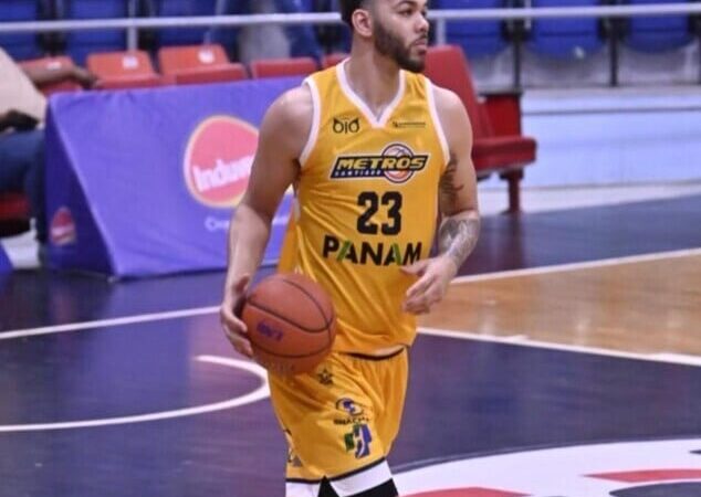 Jordan Hall brilla al final y mantiene el invicto de los Metros de Santiago