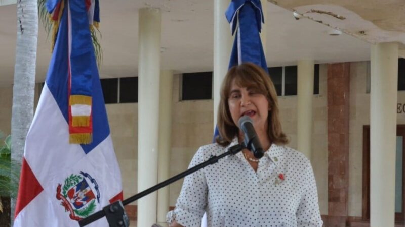 UASD recuerda la invasión de 1965 con solemne homenaje