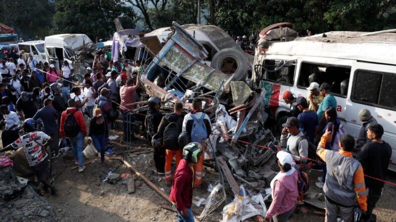 Explosión en Cauca, Colombia, cobra 19 vidas en acto violento