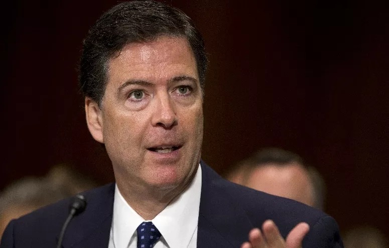 James Comey, exdirector del FBI, acusado de amenazar al expresidente Trump