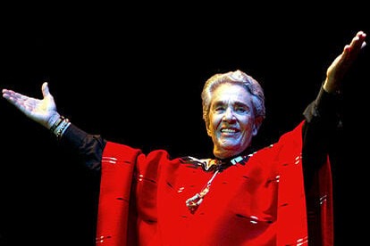 Celebramos 107 años del nacimiento de Chavela Vargas