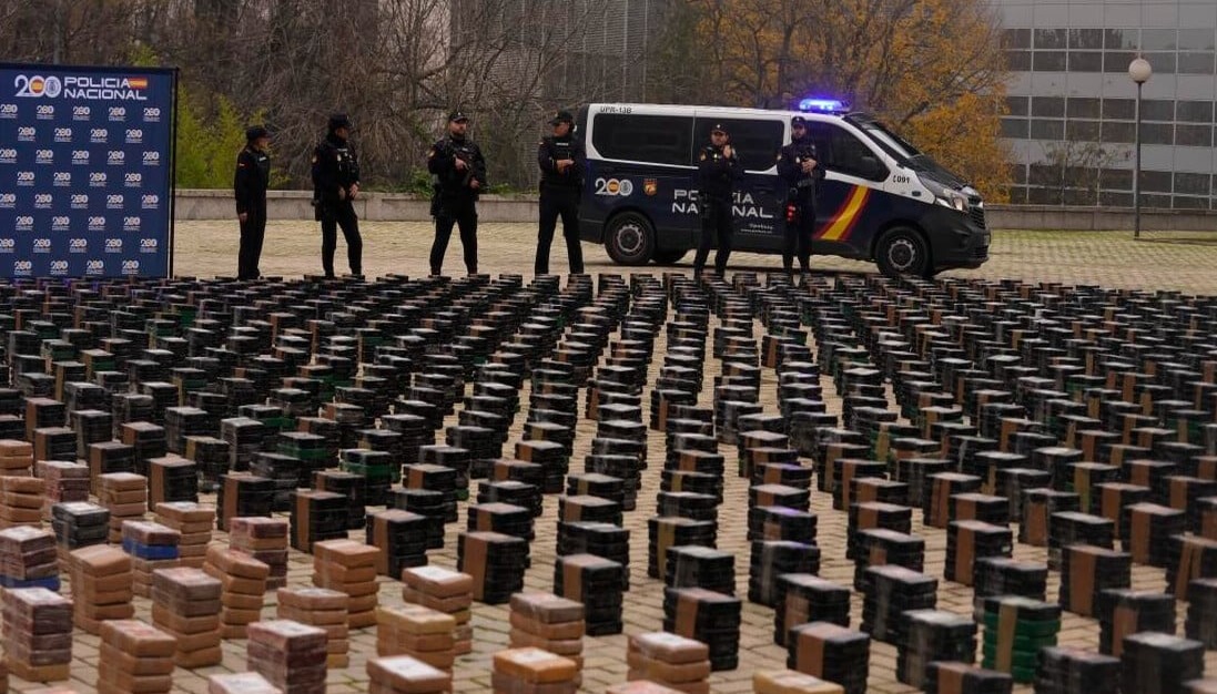 Guardia Civil intercepta seis toneladas de cocaína en aguas de Huelva