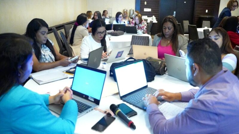 Suspensión Temporal de la Evaluación Docente en el País