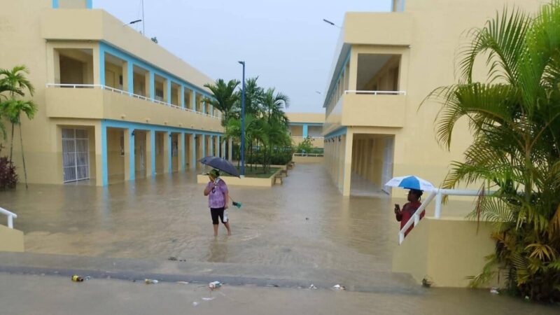 Aumentan riesgos de salud por lluvias e inundaciones en el país