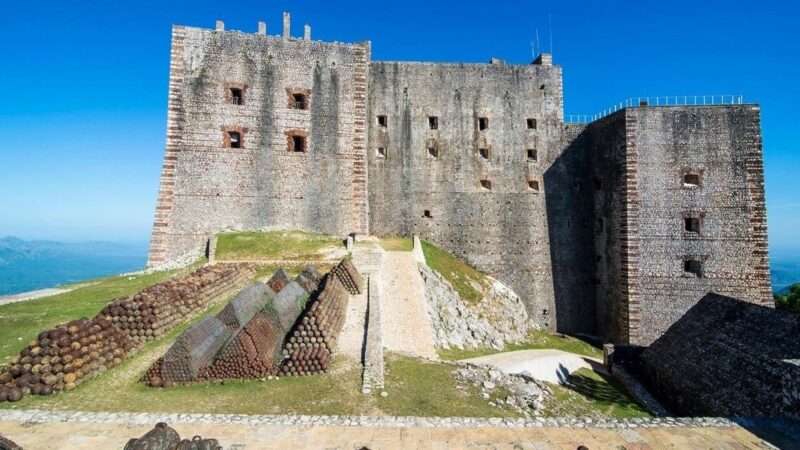 Haití en duelo: tres días de luto por tragedia en la Ciudadela Henri