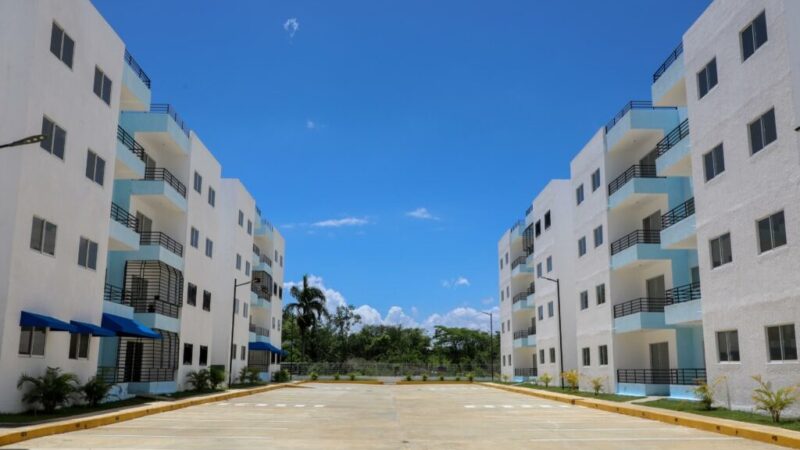 Luis Abinader impulsa sector agropecuario y entrega obras en Bonao y Santo Domingo