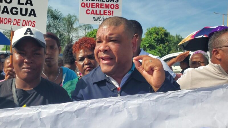 Diputado Raposo se une a la lucha por mejores vías en Higüero