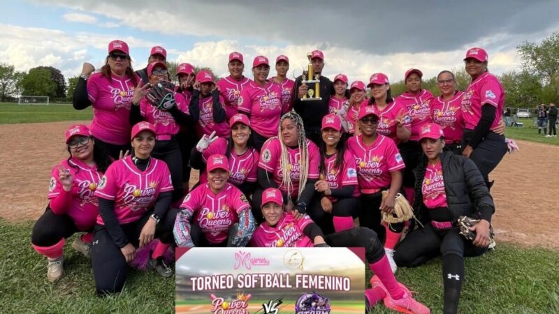 Torneo de sóftbol fomenta el liderazgo femenino en la comunidad