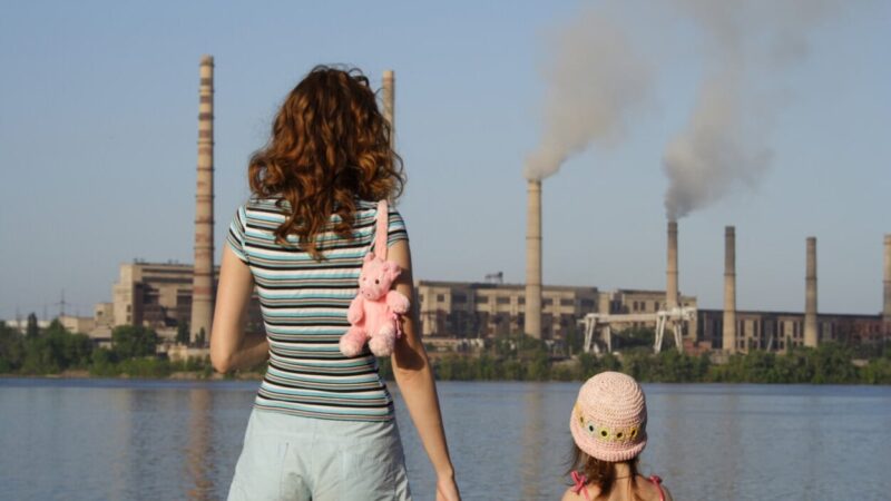 Preocupante nivel de contaminación afecta a niños en Estados Unidos