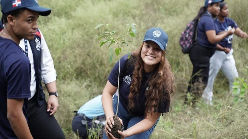 Educación lanza plataforma para fomentar ciudadanía activa en estudiantes