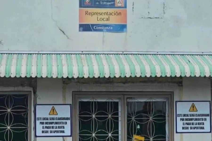 Oficina del Ministerio de Trabajo en Constanza permanece cerrada por deuda de alquiler