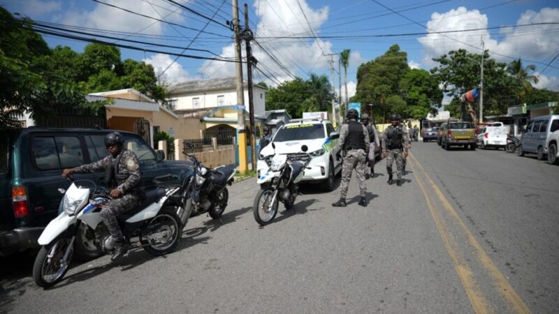 Amplio operativo policial en el país: decomisan drogas, armas y dinero