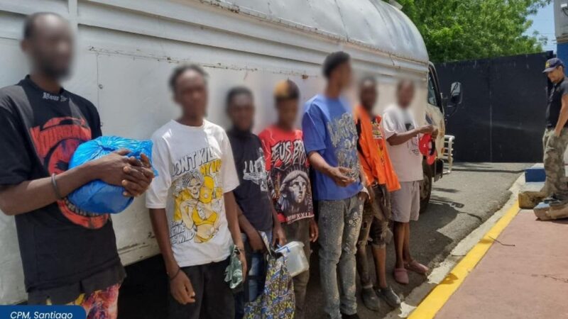 Autoridades intensifican control migratorio; detienen a más de mil haitianos en operativo nacional