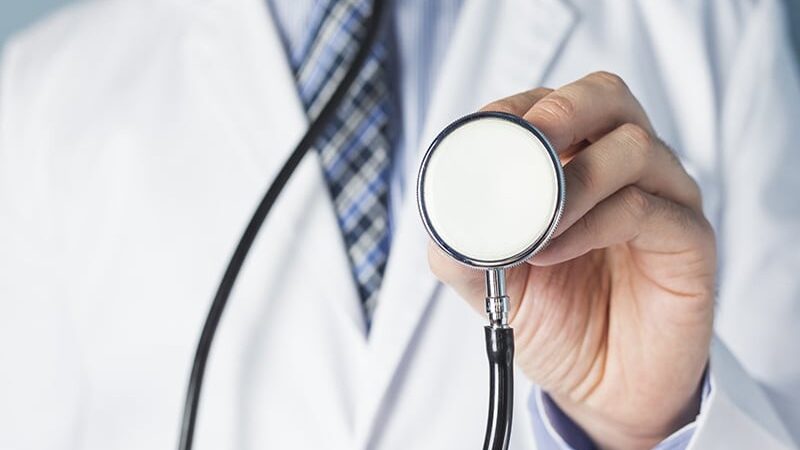 Indignante corrupción médica: sobornos afectan tratamientos en cardiología