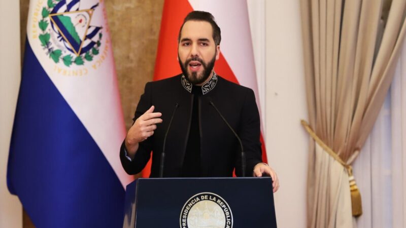 El Salvador endurece penas con cadena perpetua para menores y adultos