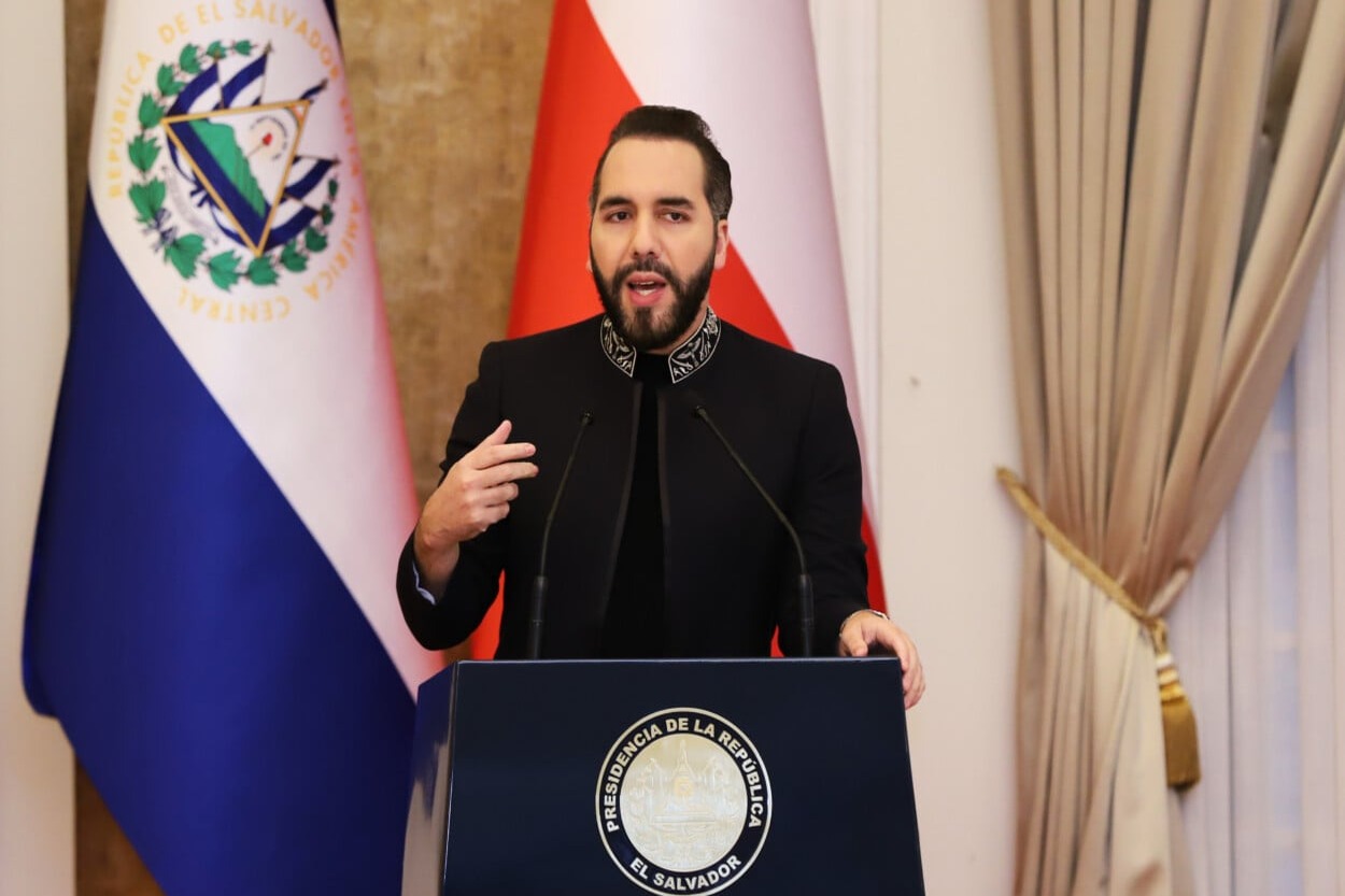 El Salvador endurece penas con cadena perpetua para menores y adultos