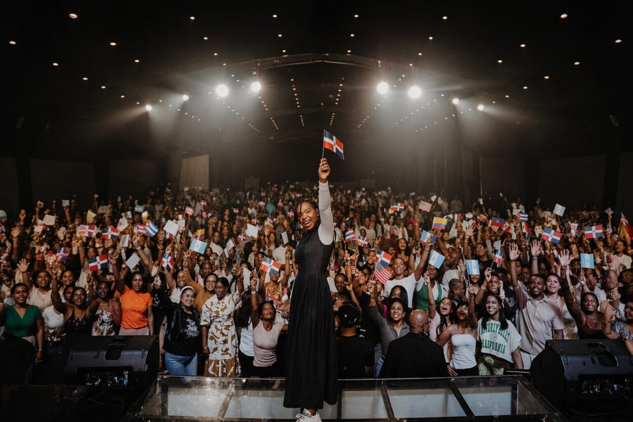 Arianny Aquino impacta con su gira “Cuando Él me toca Tour” en una noche inolvidable