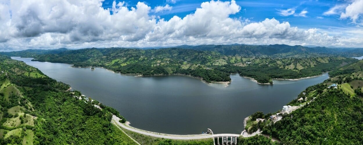 Presas dominicanas preparadas para enfrentar lluvias intensas