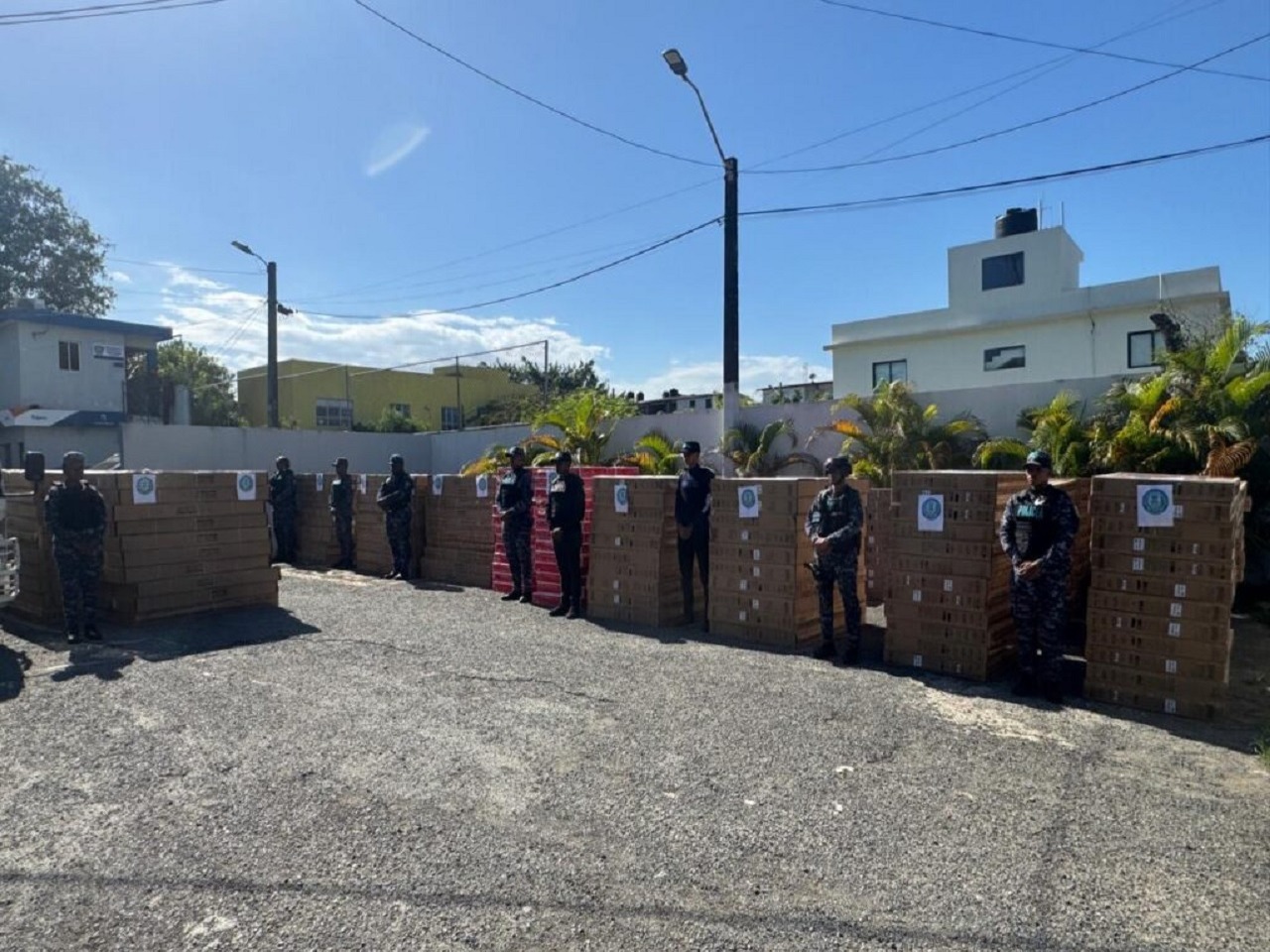 Desmantelan red de contrabando de televisores en Santo Domingo Este