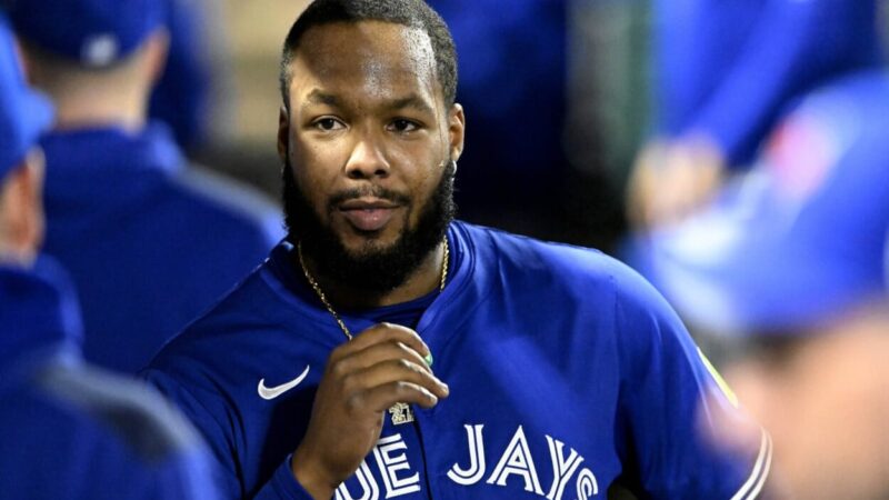Toronto supera adversidades y se impone a Los Ángeles con Guerrero Jr. al frente