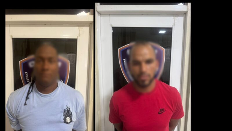 Detienen a “El Prestamista” y “Rubio” por robo a mano armada en Santiago