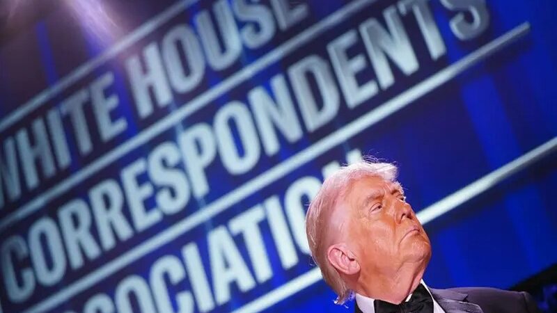 Incidente de seguridad en cena de corresponsales pone en tela de juicio protección a Trump