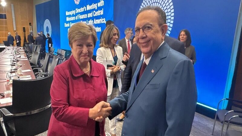 República Dominicana muestra fortaleza económica en medio de incertidumbre global