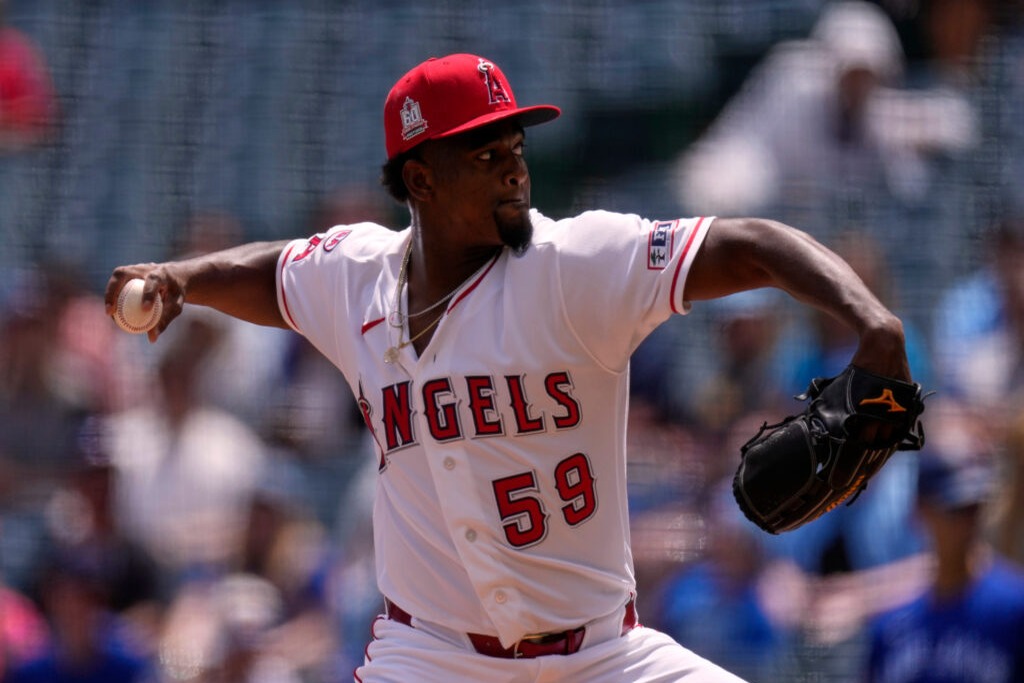 José Soriano brilla en el montículo y busca seguir su racha ante los White Sox