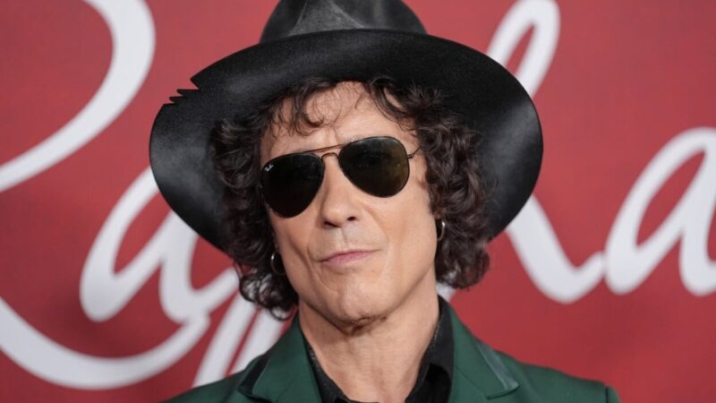 Enrique Bunbury rinde homenaje al folclor latinoamericano en su nuevo álbum