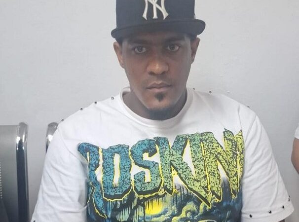 Se entrega implicado en asesinato de puertorriqueño durante asalto en Santiago