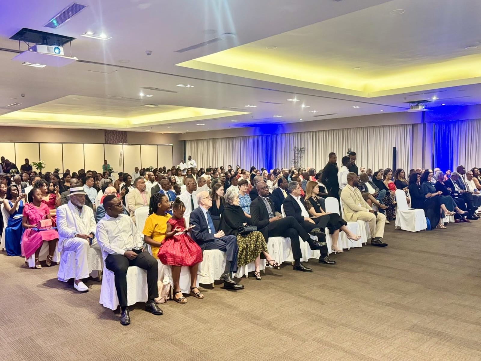 Fundación Zile celebra los XII Premios Diáspora con emotiva ceremonia en Santo Domingo