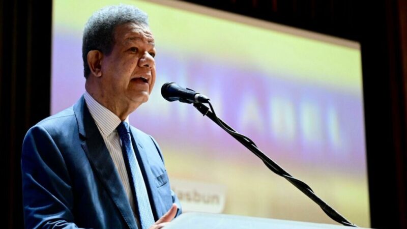 Leonel Fernández se opone a la fusión de los ministerios de Educación y Educación Superior