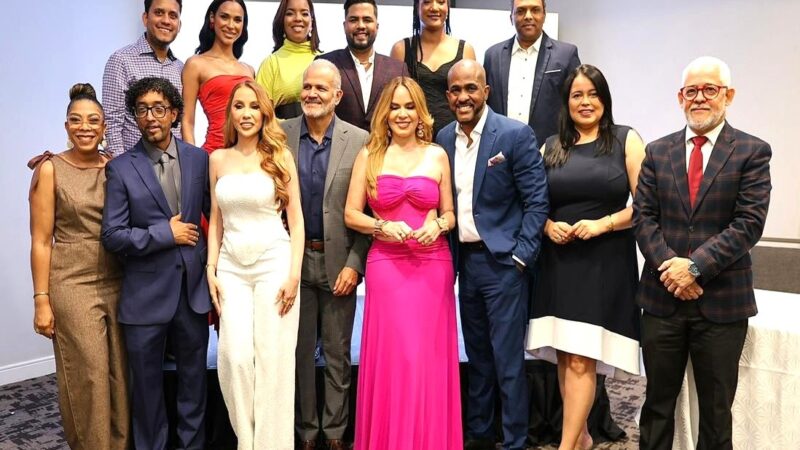 “El Domingo es Mío” renueva la televisión dominicana con un toque nostálgico