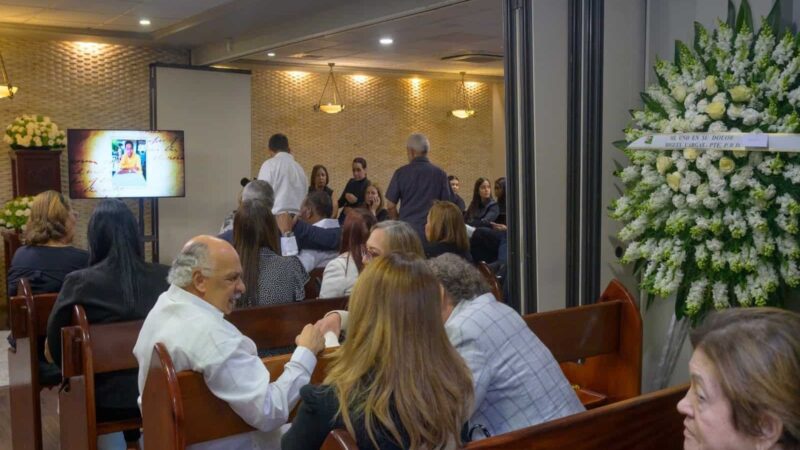 Personalidades despiden a Carlos Batista Matos en emotivo velatorio