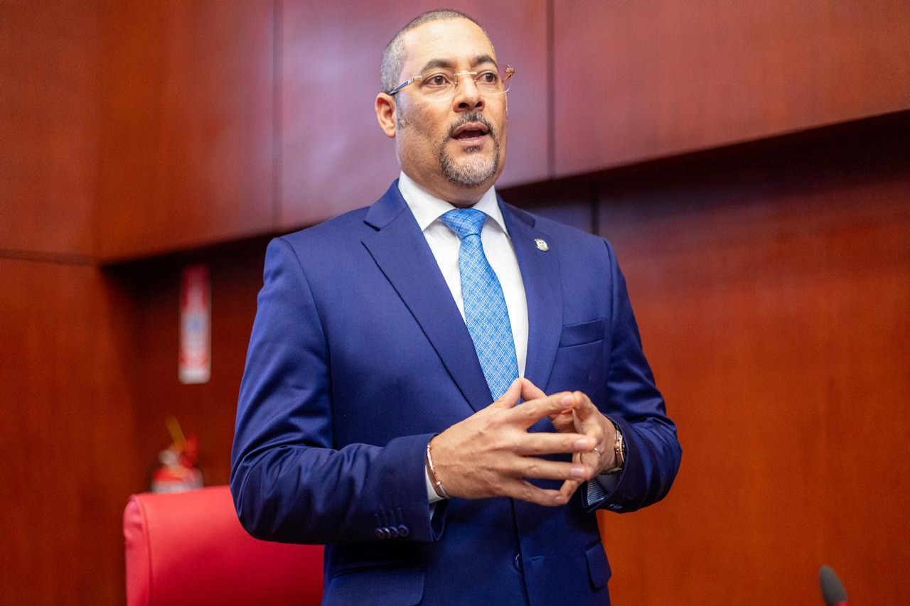 Eduard Espiritusanto propone cambios a la gestión de residuos sólidos
