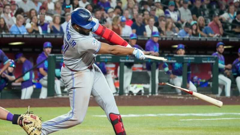 Urge mayor poder ofensivo de Vlad Guerrero Jr. para rescatar a los Azulejos