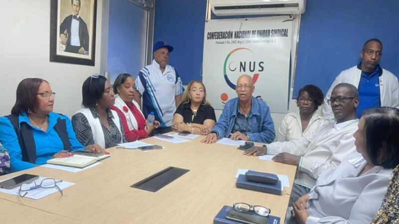 Enfermeras anuncian paro nacional para exigir mejoras laborales