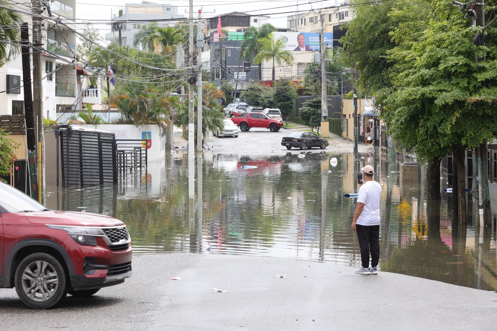 Fuertes lluvias causan estragos en viviendas y comunidades del país