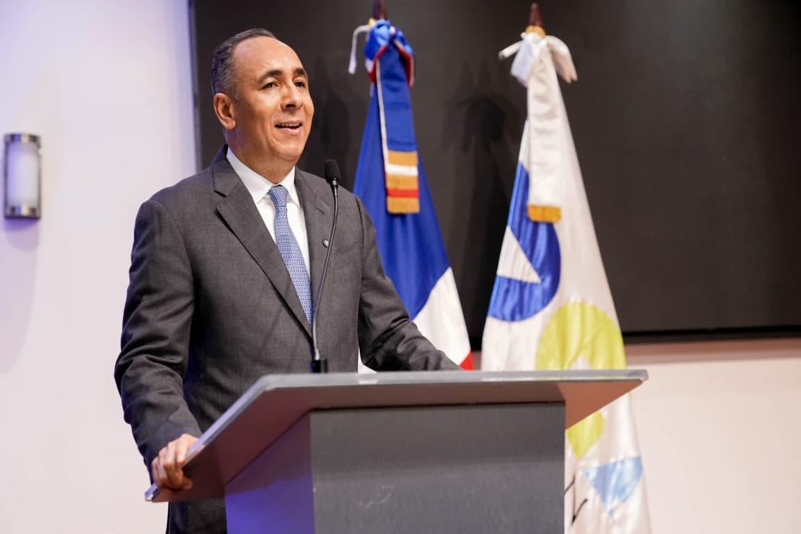 Nelson Arroyo transforma Aduanas en sus primeros 100 días de gestión