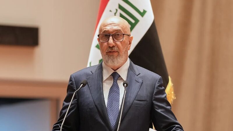 Presidente de Irak insta a Irán a continuar negociaciones con EE.UU para preservar la paz