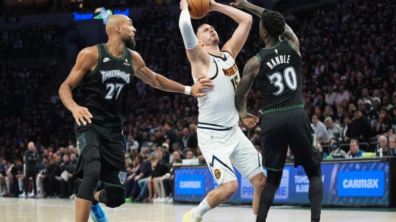 Timberwolves imponen su defensa y lideran 2-1 contra Nuggets