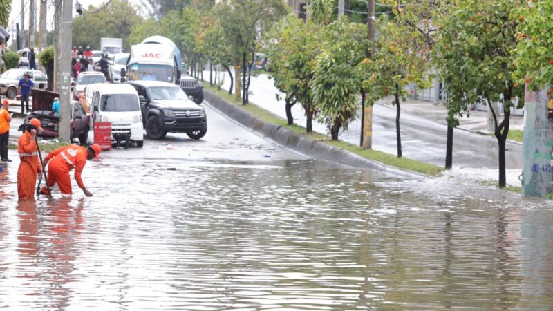 Crecimiento descontrolado y falta de planificación agravan inundaciones en el Gran Santo Domingo
