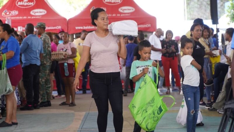Feria “Inespre está de Madre” llega a Cristo Rey con productos a precios asequibles