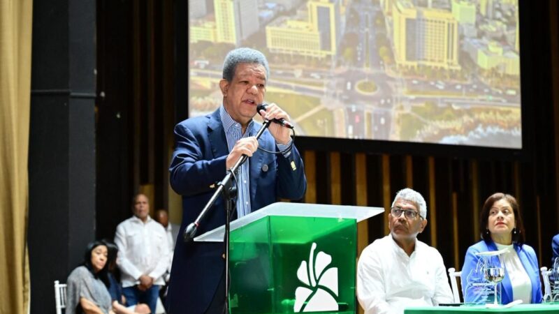Leonel Fernández critica al PRM por priorizar su agenda política sobre el interés nacional