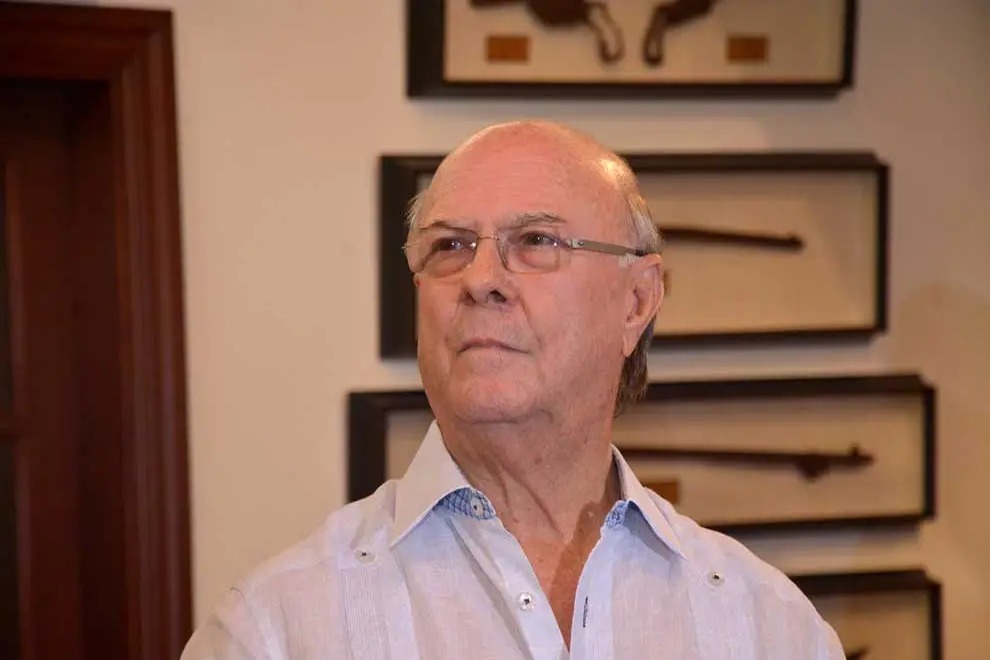 Hipólito Mejía apoya regulación de encuestas políticas por la JCE